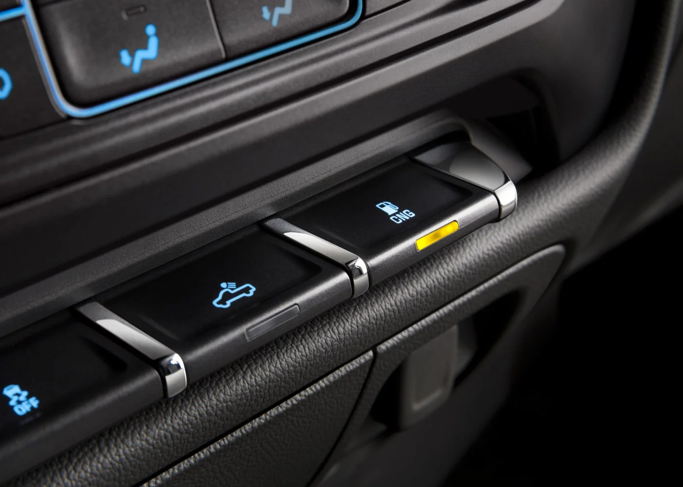 Chevrolet Silverado 2500 HD 6.0 V8 (301 Hp) Automatic CNG2015 - 2016 thumbnail 3