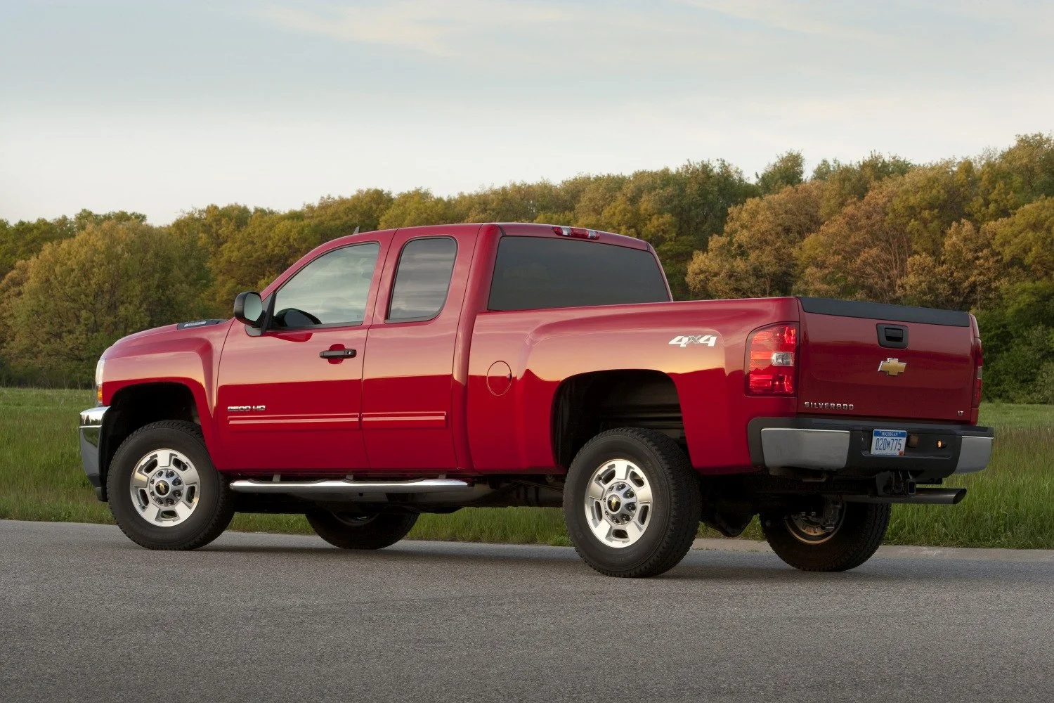 Chevrolet Silverado 2500 HD 6.0 V8 (360 Hp) 4WD Automatic2011 - 2014 thumbnail 2