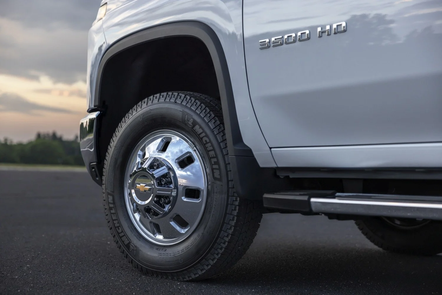Chevrolet Silverado 3500 HD 6.6 Duramax TD V8 (470 Hp) 4WD DRW Automatic2024 - thumbnail 11