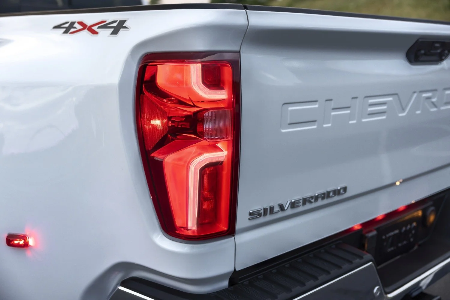 Chevrolet Silverado 3500 HD 6.6 Duramax TD V8 (470 Hp) 4WD DRW Automatic2024 - thumbnail 12