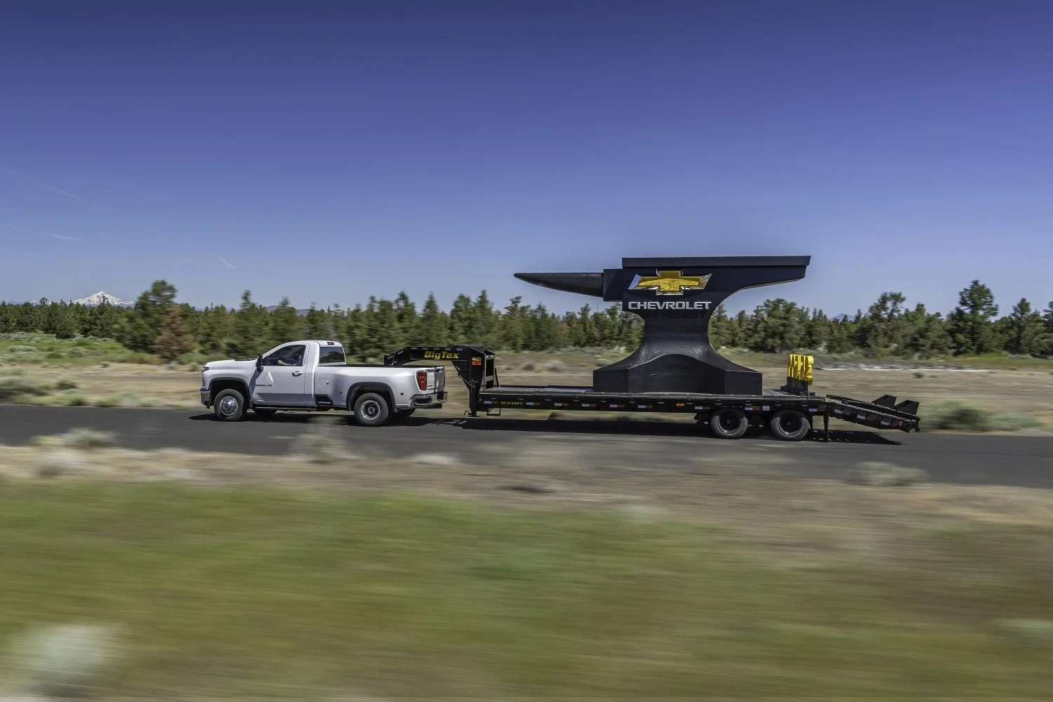 Chevrolet Silverado 3500 HD 6.6 Duramax TD V8 (445 Hp) 4WD DRW Automatic2020 - 2023 thumbnail 2