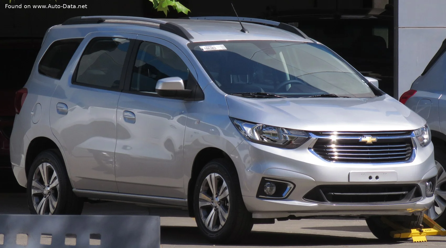 Chevrolet Spin 1.8i (105 Hp)2018 - - 1
