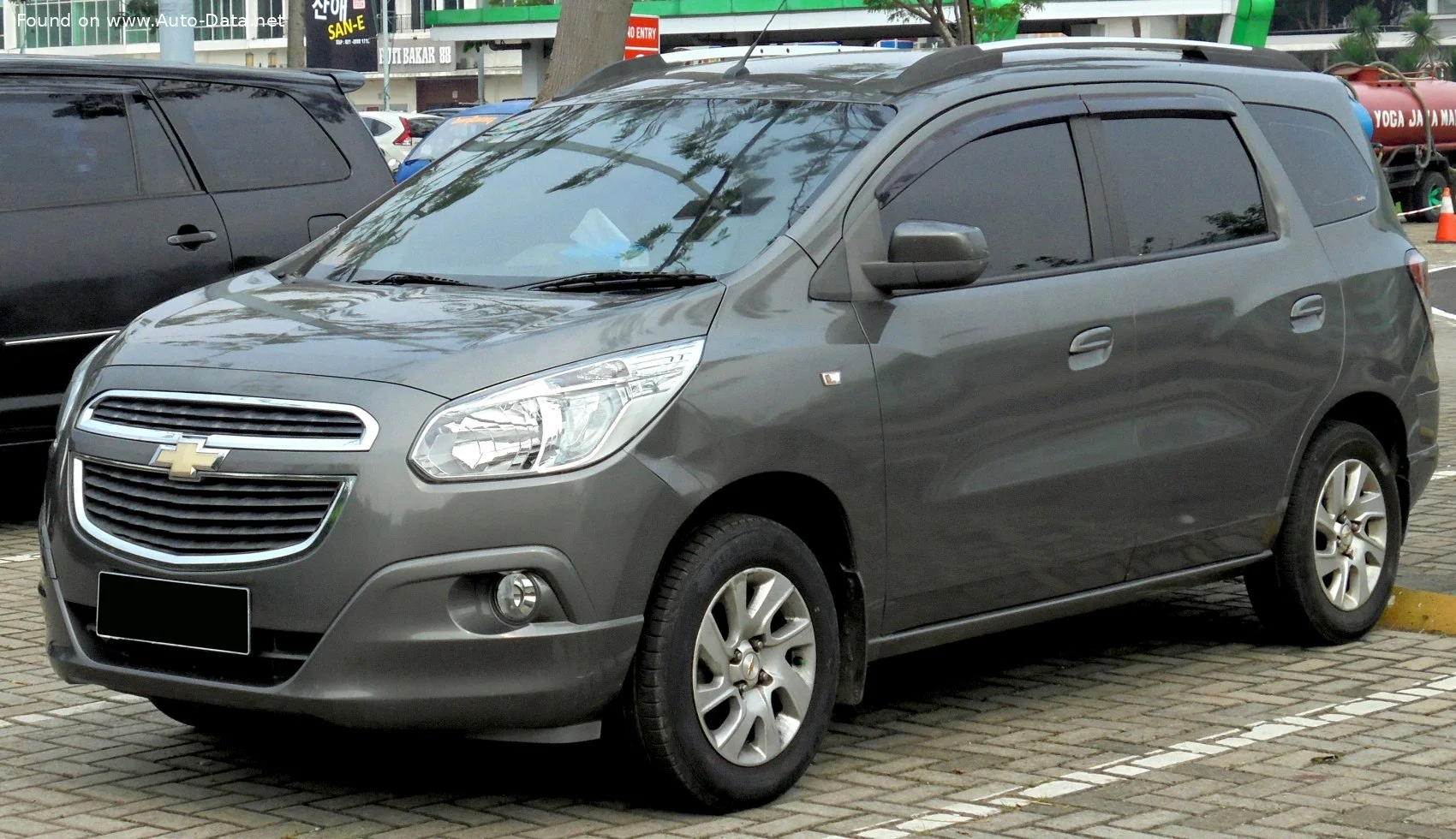 Chevrolet Spin 1.3d (75 Hp)2012 - 2018 - 1