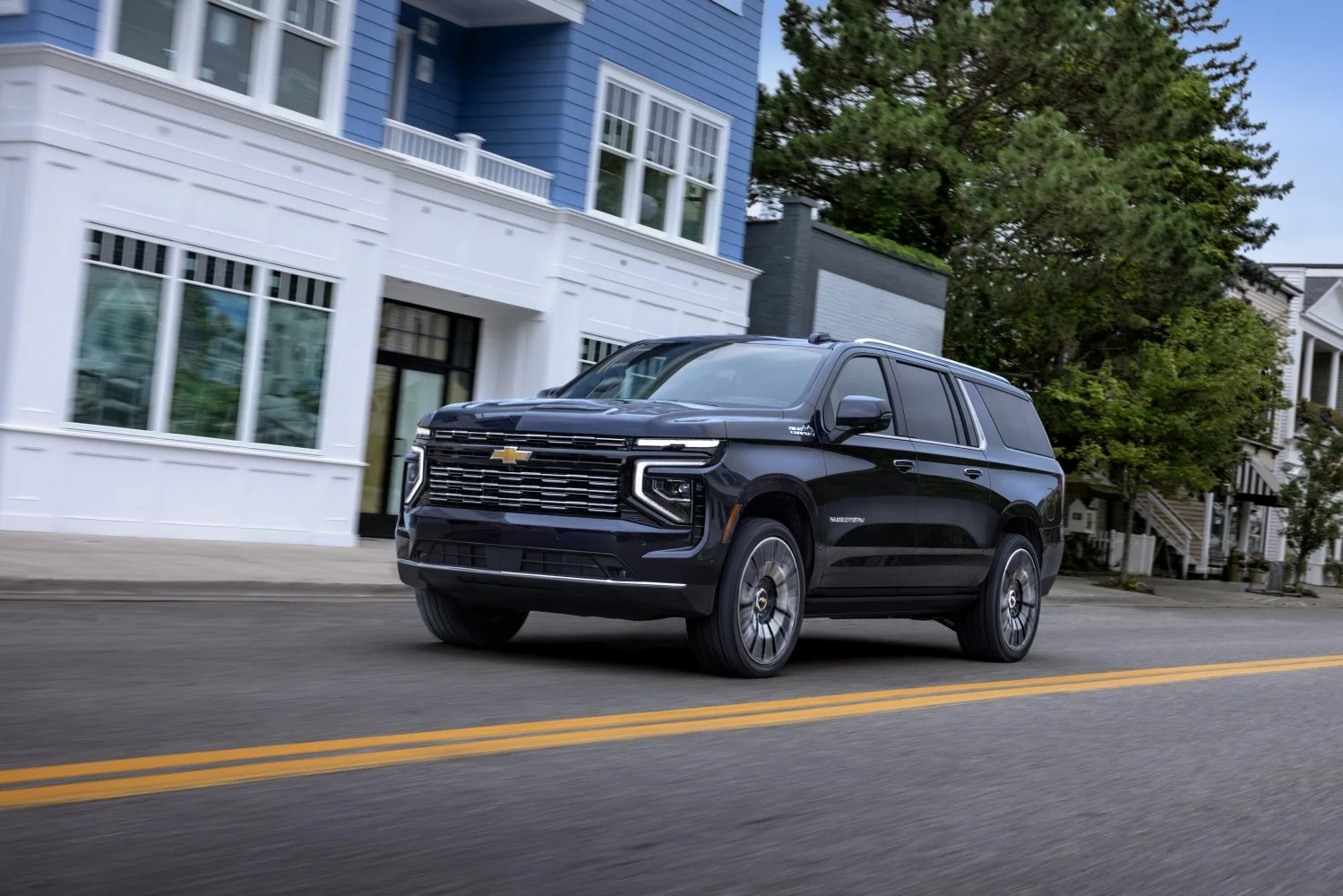 Chevrolet Suburban 3.0d (305 Hp) 4WD Hydra-Matic2024 - thumbnail 2