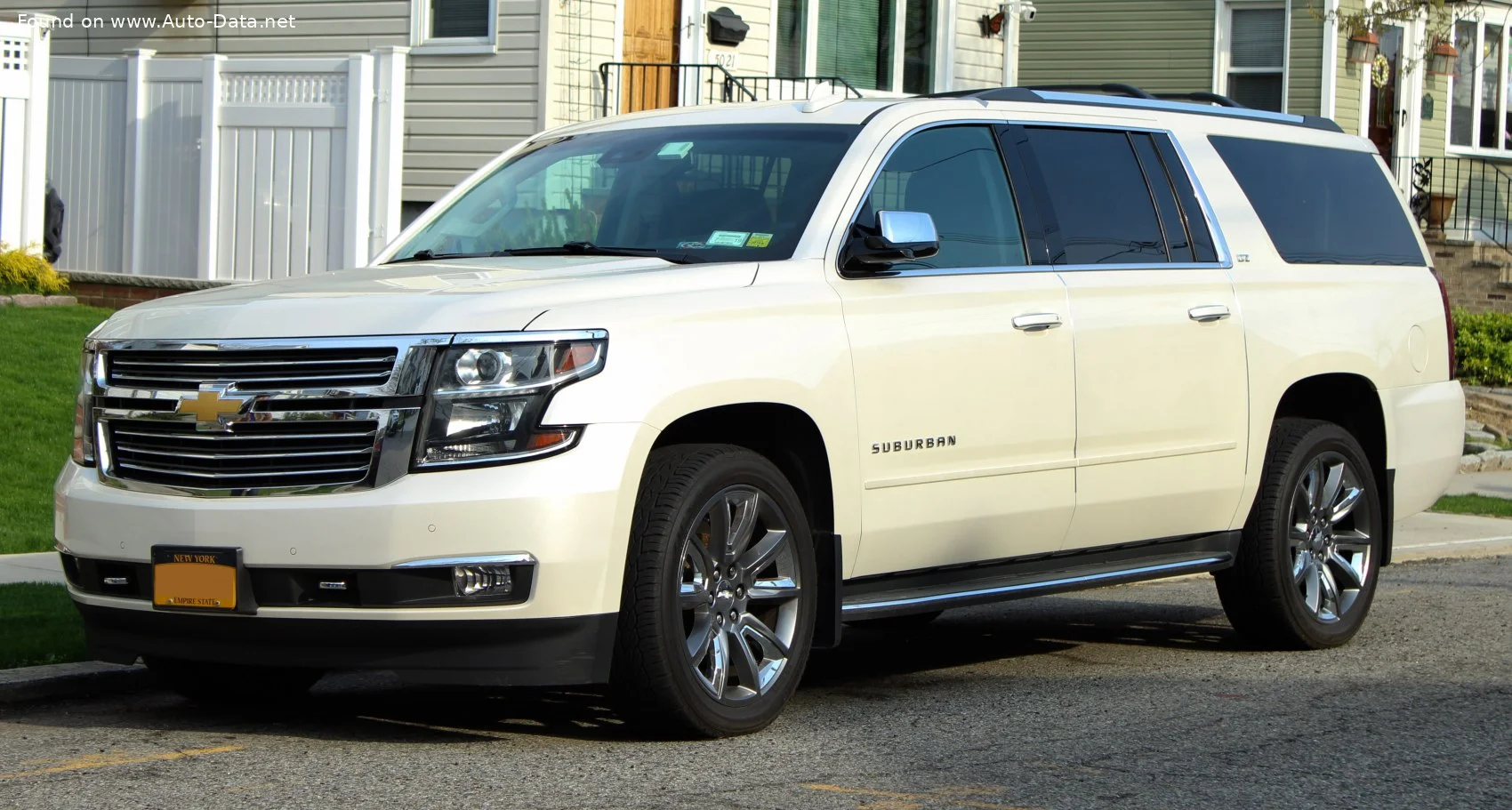 Chevrolet Suburban Chevrolet Suburban (GMTK2YC/G)