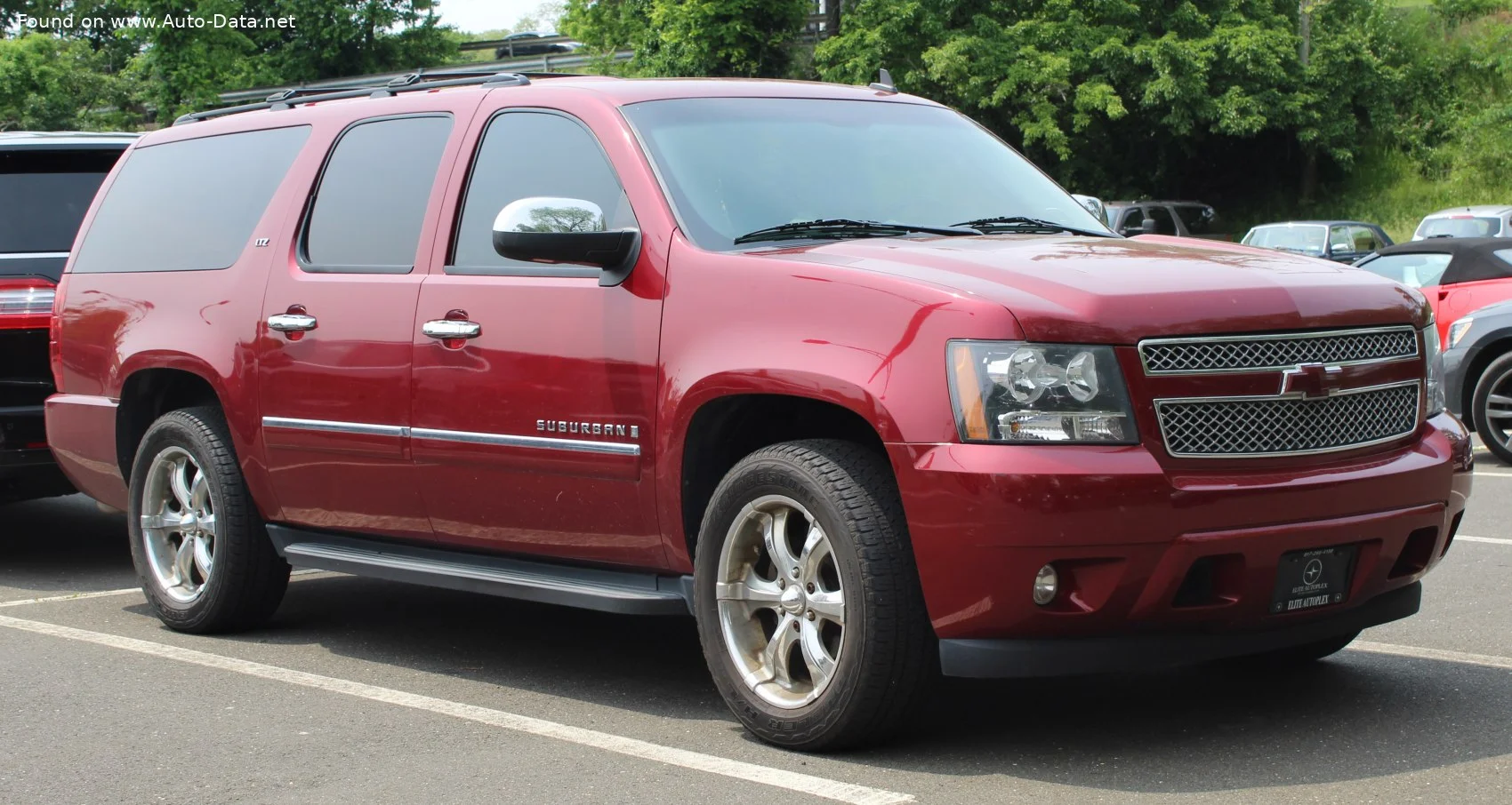Chevrolet Suburban 5.3 i V8 (310/326 Hp) Flex Fuel Automatic2009 - 2013 - 1