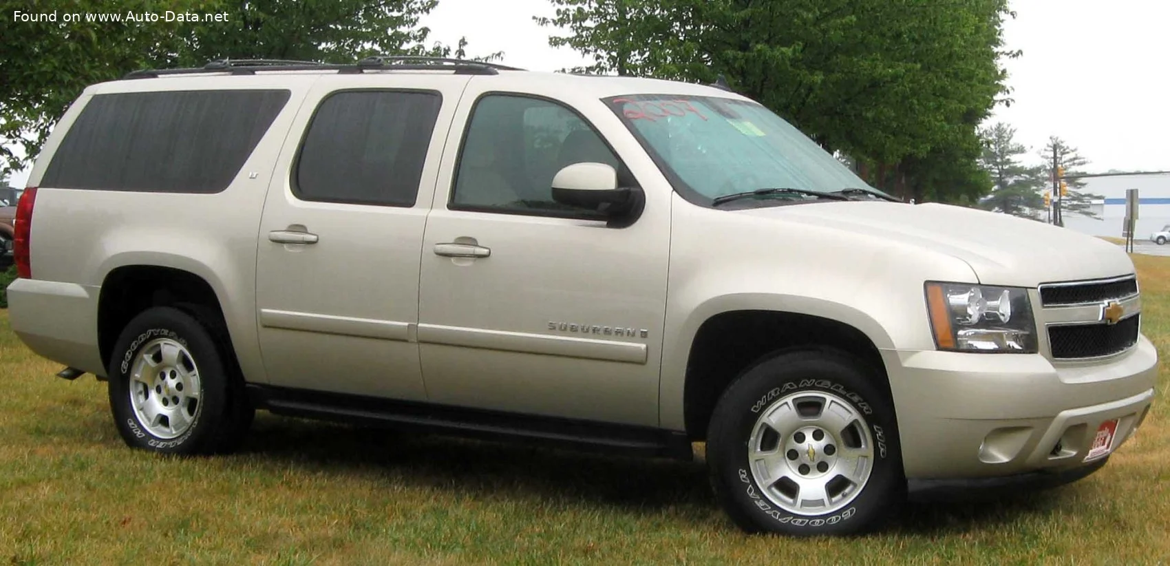 Chevrolet Suburban 5.3 i V8 (310/326 Hp) Flex Fuel Automatic2009 - 2013 thumbnail 5