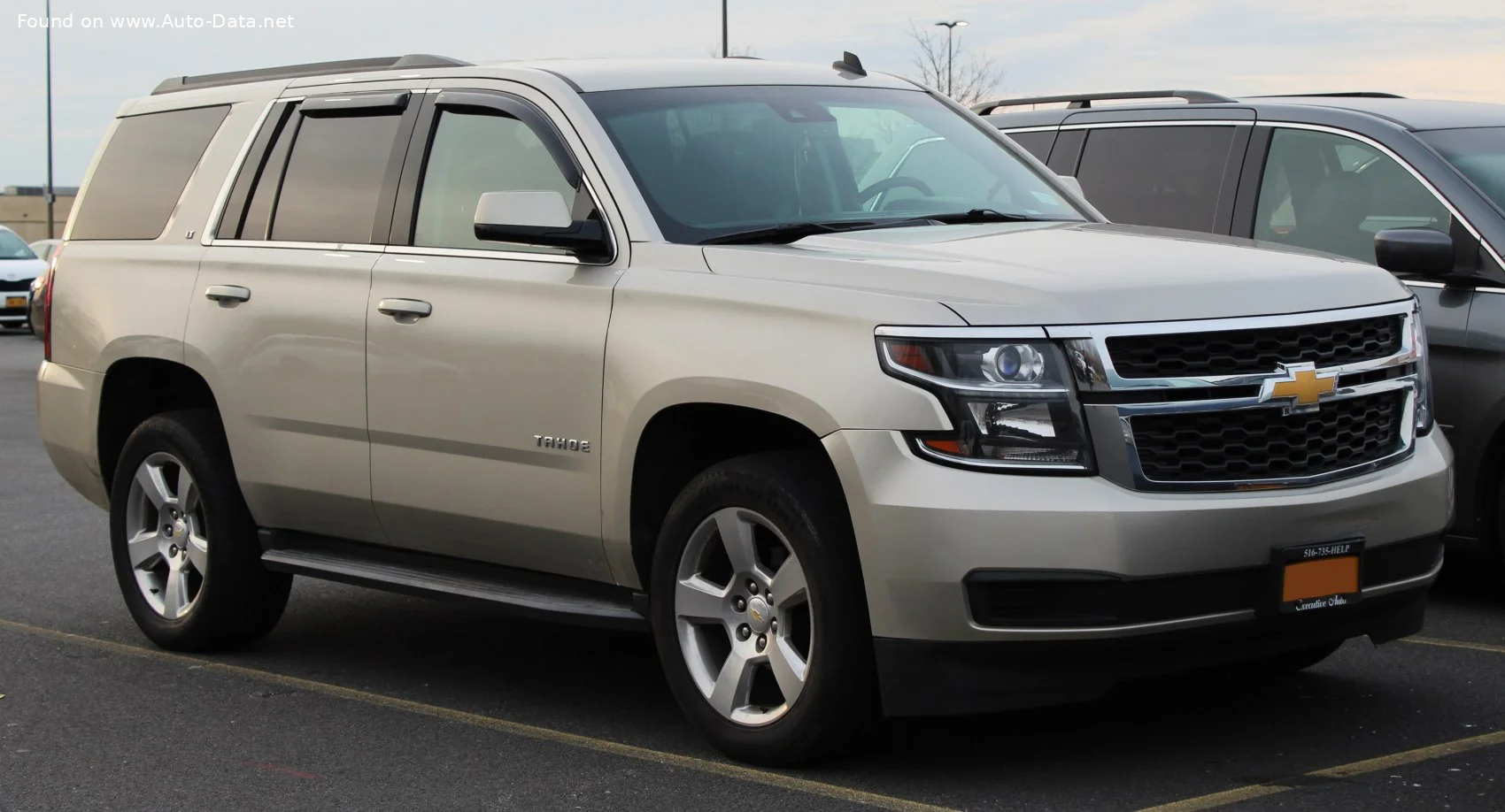 Chevrolet Tahoe 5.3 EcoTec V8 (355 Hp) Automatic2014 - 2020 thumbnail 2