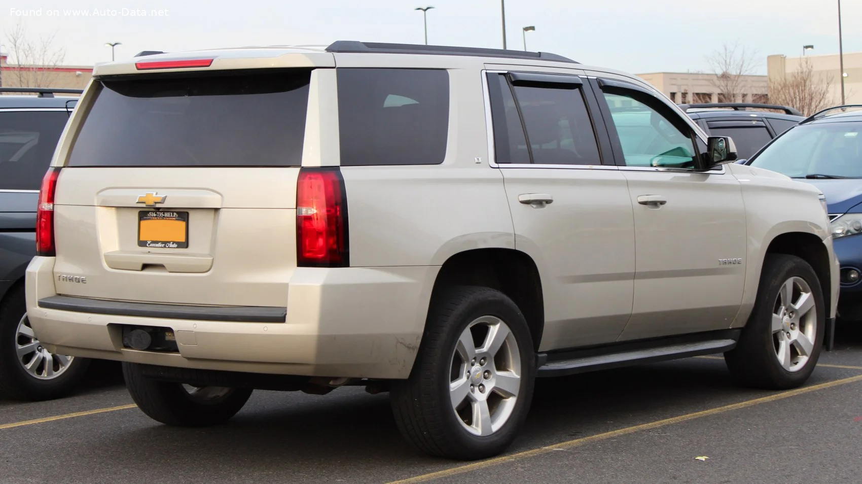 Chevrolet Tahoe 5.3 EcoTec V8 (355 Hp) Automatic2014 - 2020 thumbnail 3