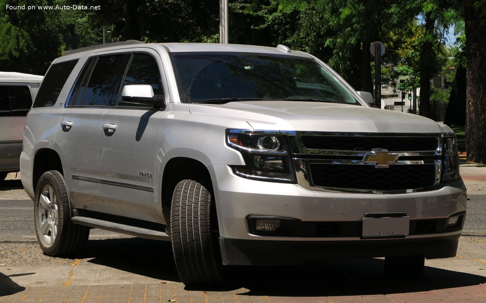 Chevrolet Tahoe 5.3 EcoTec V8 (355 Hp) Automatic2014 - 2020 thumbnail 6