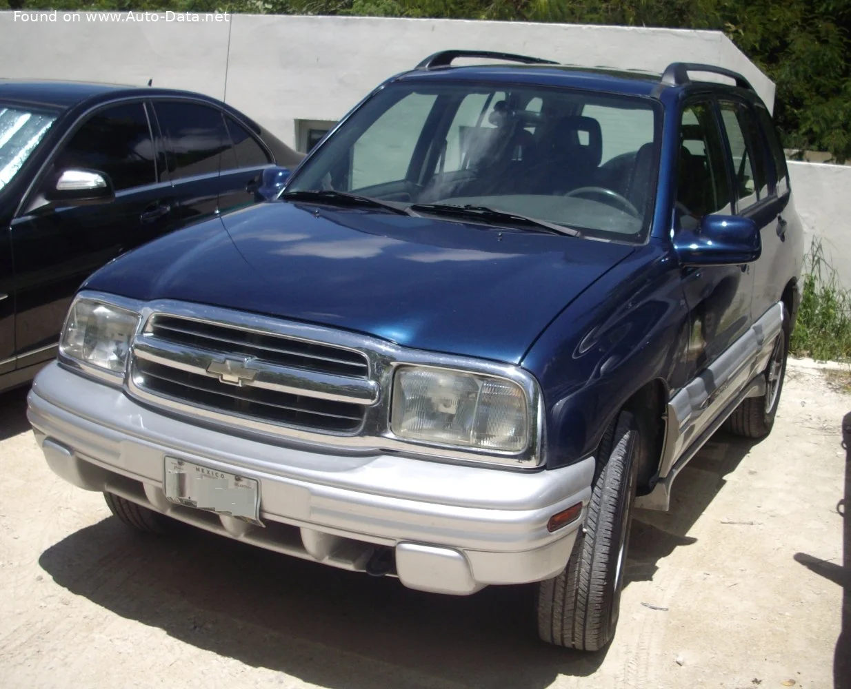 Chevrolet Tracker 1.6 i 16V (97 Hp)1998 - 2002 thumbnail 2