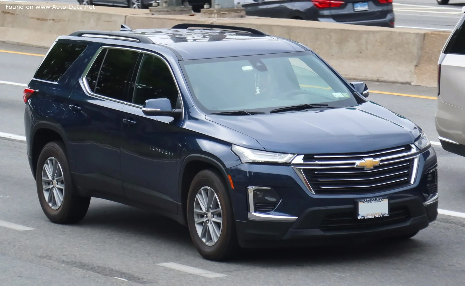 Chevrolet Traverse 3.6 V6 (310 Hp) AWD Hydra-Matic2021 - thumbnail 3