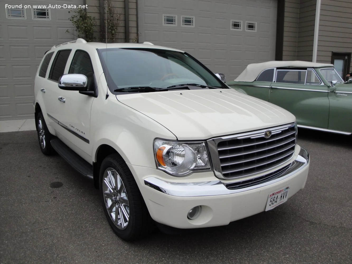 Chrysler Aspen 4.7 i V8 16V (235 Hp) 4WD Automatic2006 - 2008 - 1