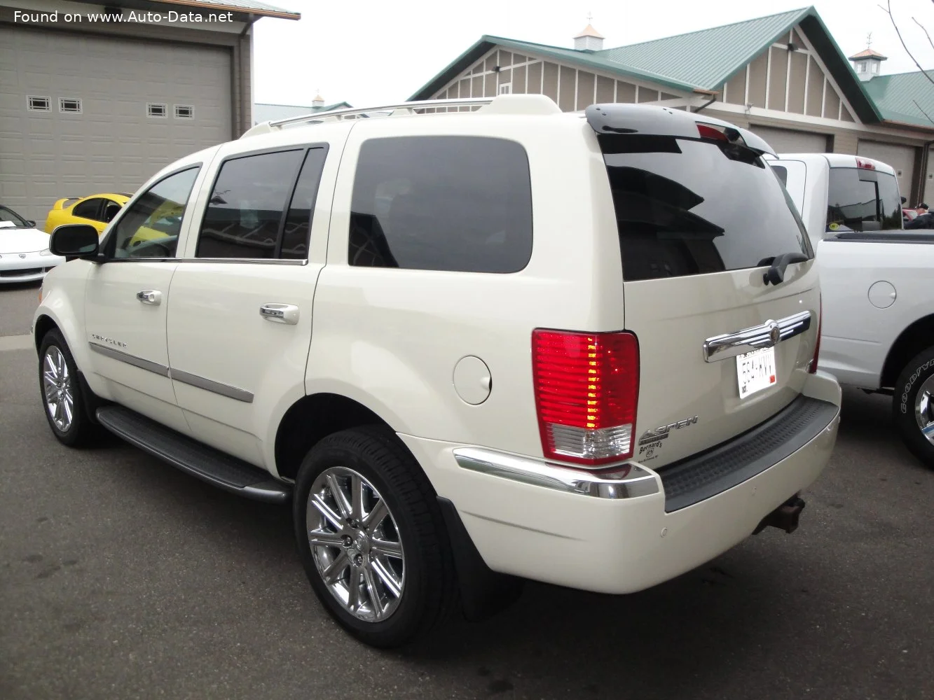Chrysler Aspen 4.7 i V8 16V (235 Hp) 4WD Automatic2006 - 2008 thumbnail 2