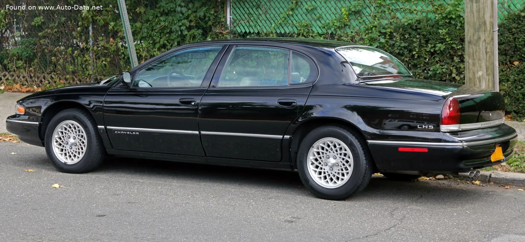 Chrysler LHS 3.5i V6 (214 Hp) Automatic1994 - 1997 thumbnail 5