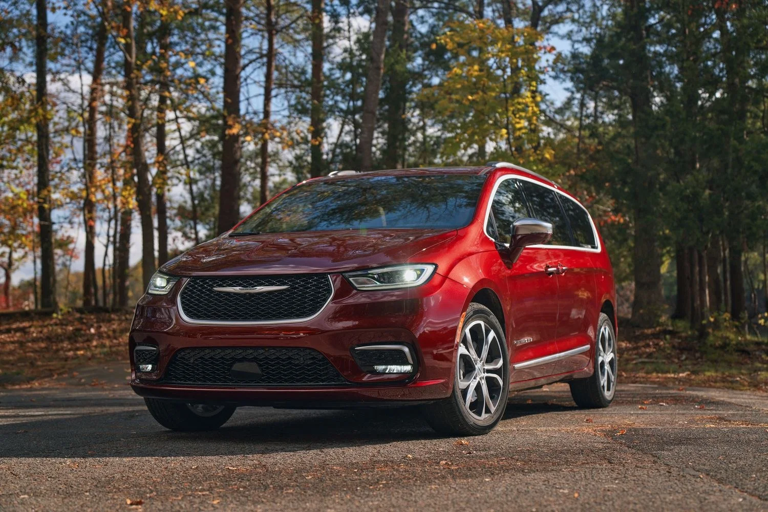 Chrysler Pacifica (minivan) modeli