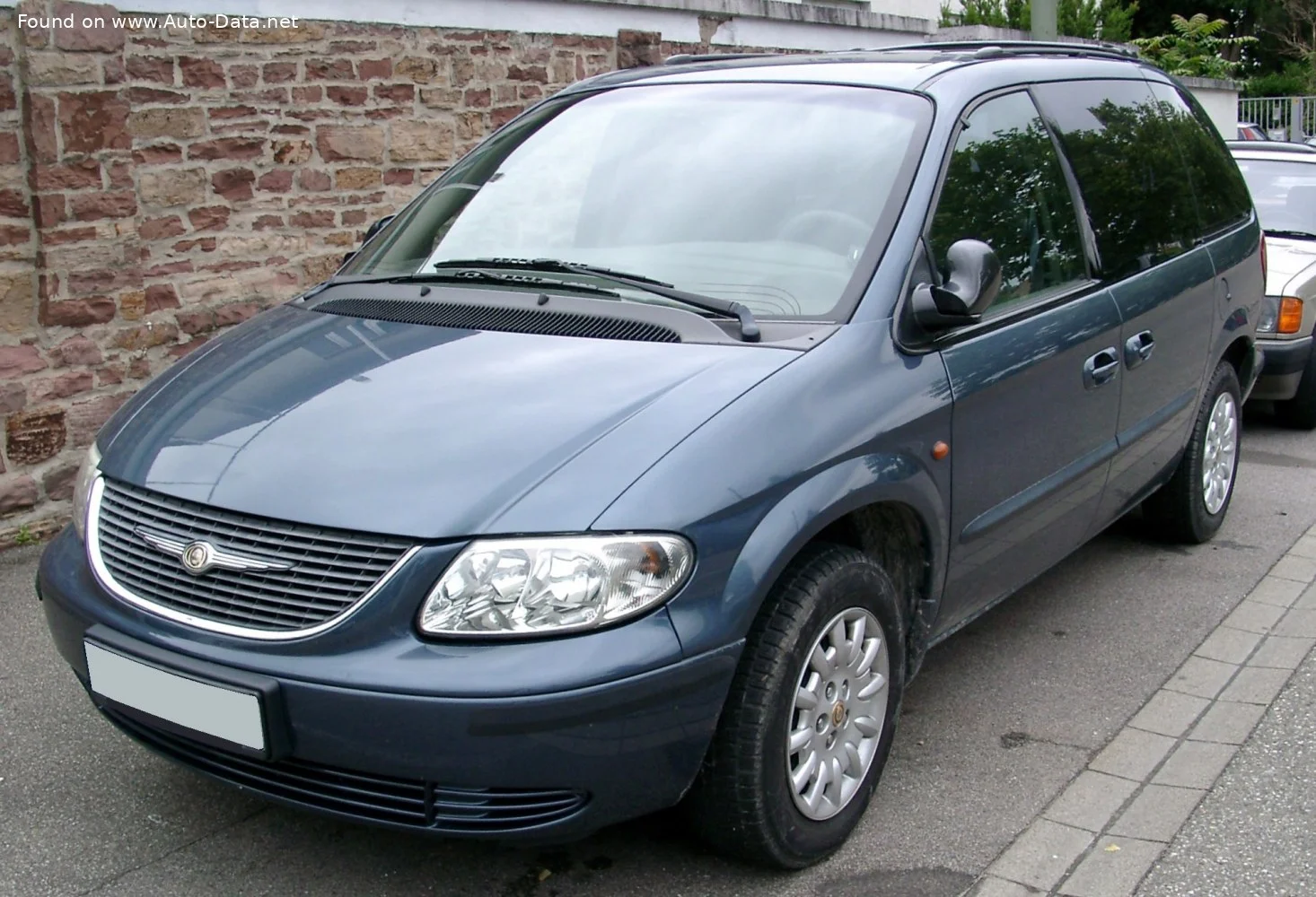 Chrysler Voyager 2.4 i 16V (147 Hp)2001 - 2008 - 1