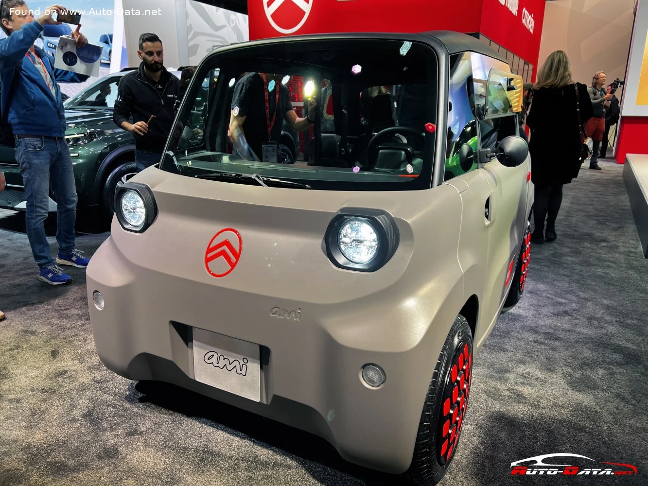 Citroen Ami Electric 5.4 kWh (8 Hp)2025 - - 1