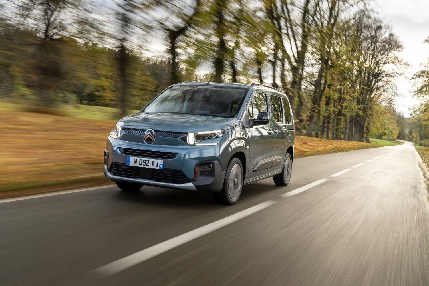 Citroen Berlingo 1.2 PureTech (110 Hp)2024 - thumbnail 3