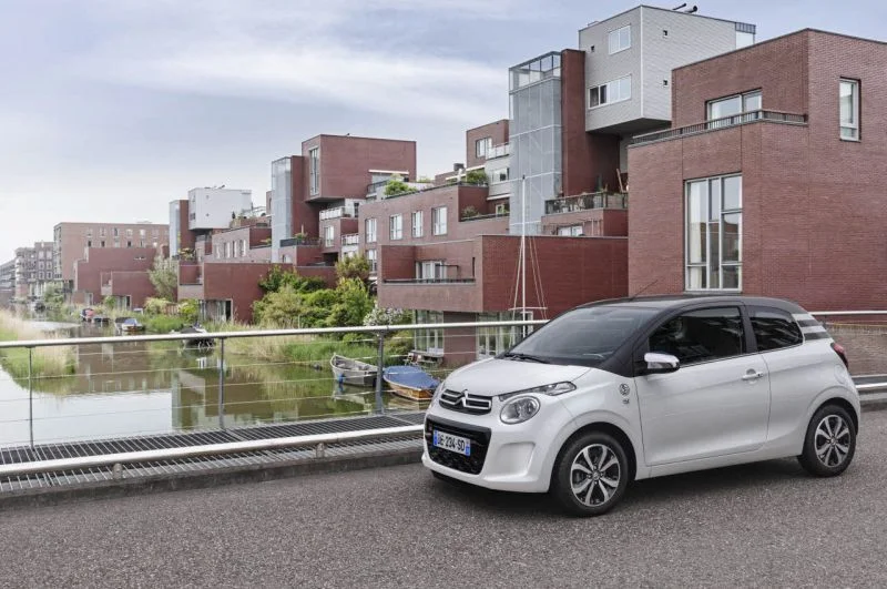 Citroen C1 1.0 VTi (69 Hp)2014 - 2018 thumbnail 2