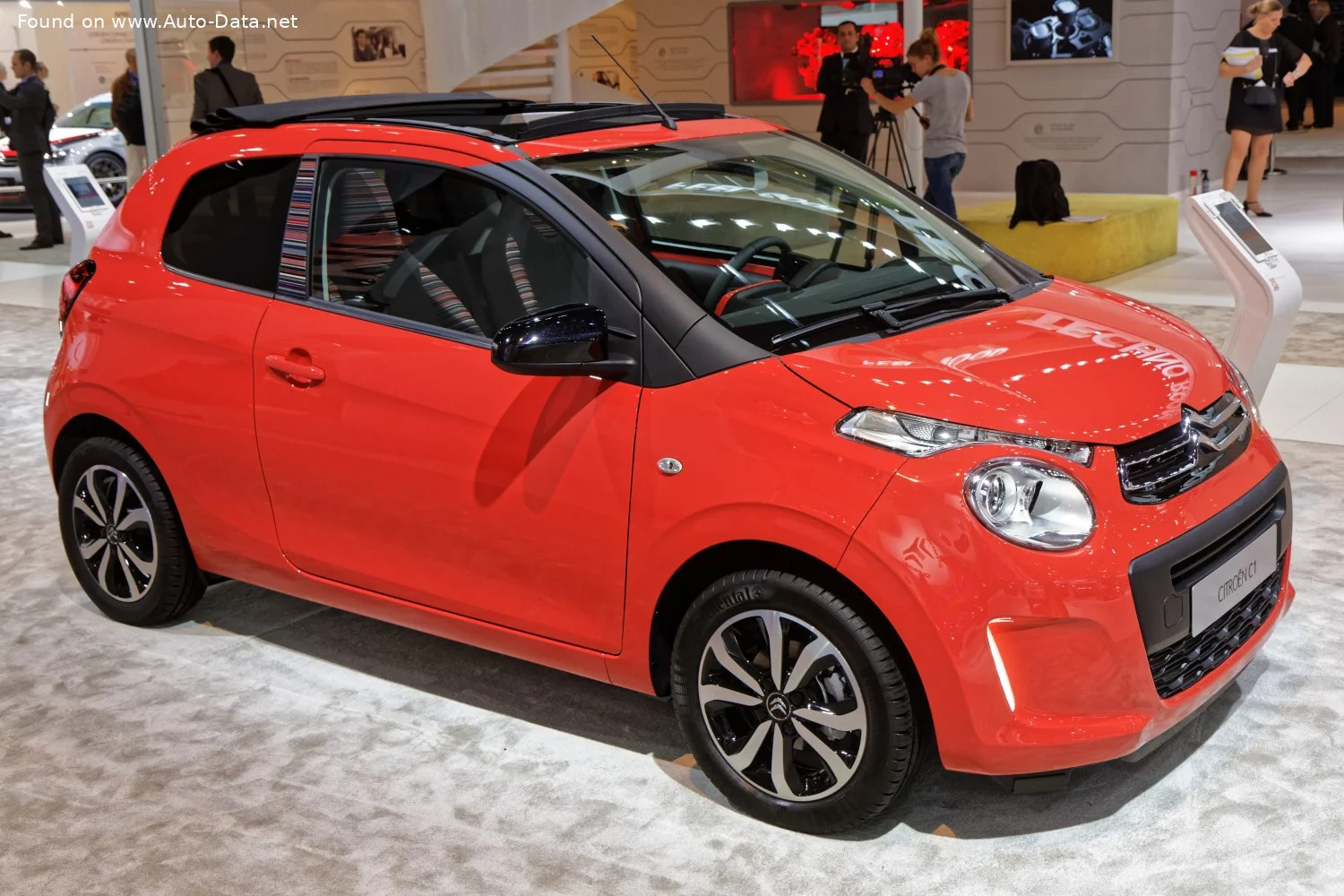 Citroen C1 1.0 VTi (69 Hp)2014 - 2018 thumbnail 17