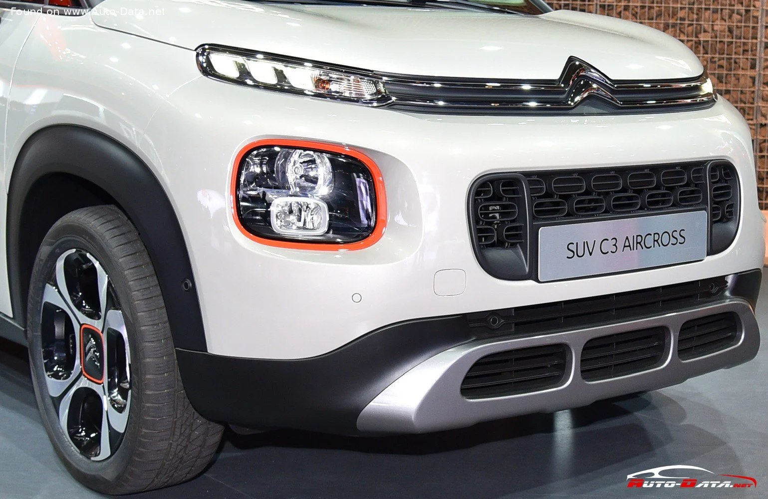 Citroen C3 Aircross 1.2 PureTech (110 Hp)2017 - 2018 thumbnail 7