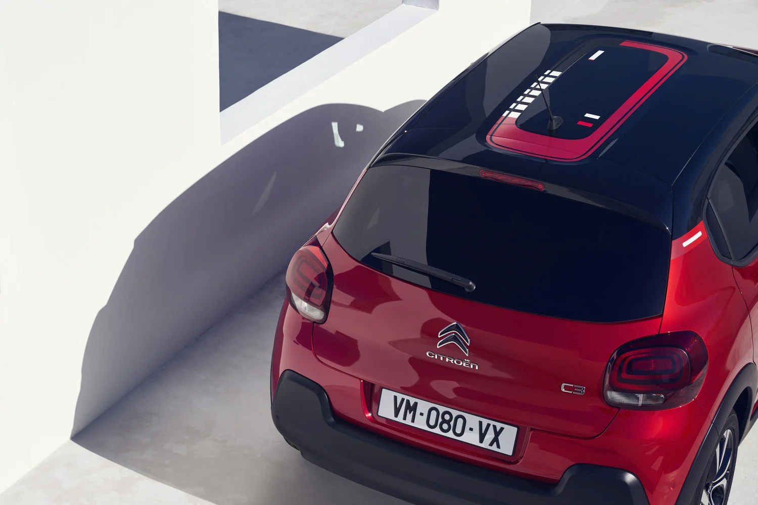 Citroen C3 1.2 PureTech (110 Hp)2020 - 2024 thumbnail 2