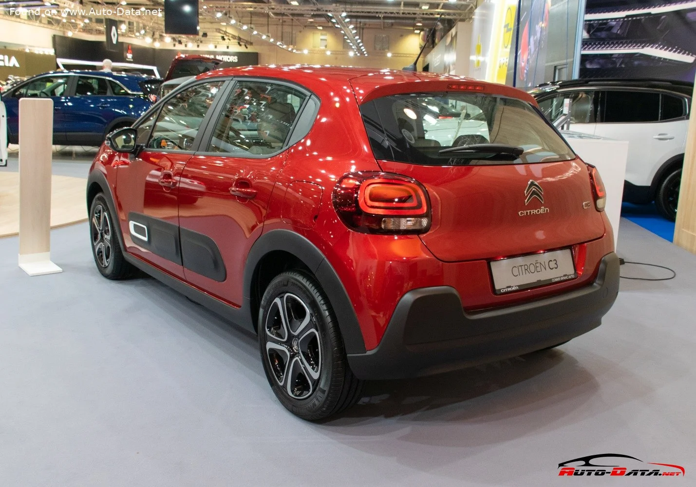 Citroen C3 1.2 PureTech (110 Hp)2020 - 2024 thumbnail 11