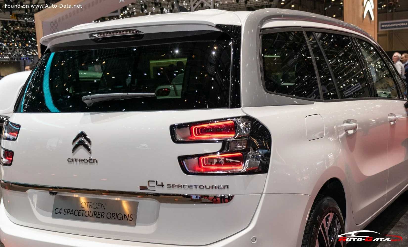 Citroen C4 1.2 PureTech (110 Hp)2018 - 2018 thumbnail 6