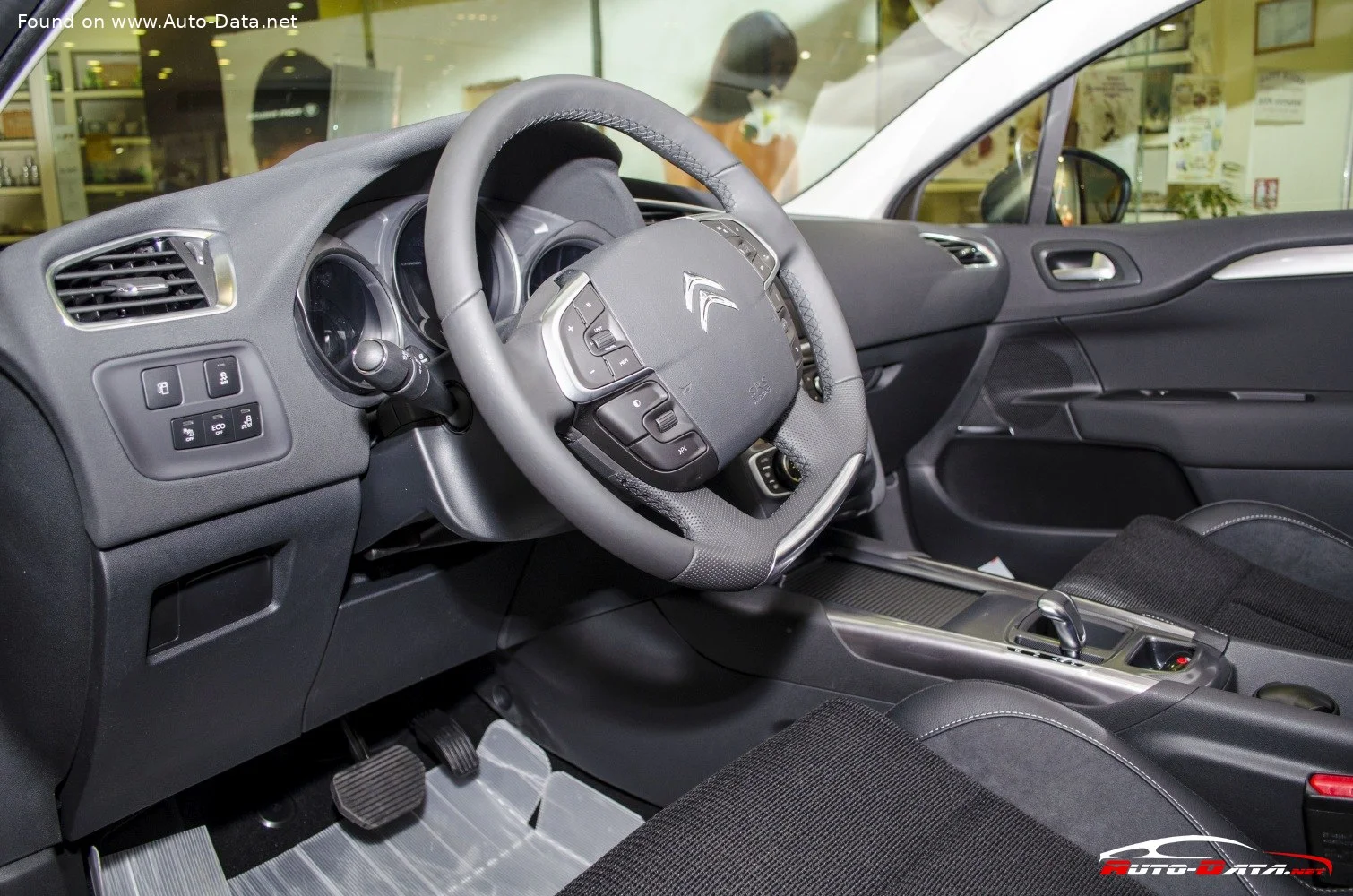 Citroen C4 1.2 PureTech (130 Hp)2014 - 2015 thumbnail 11