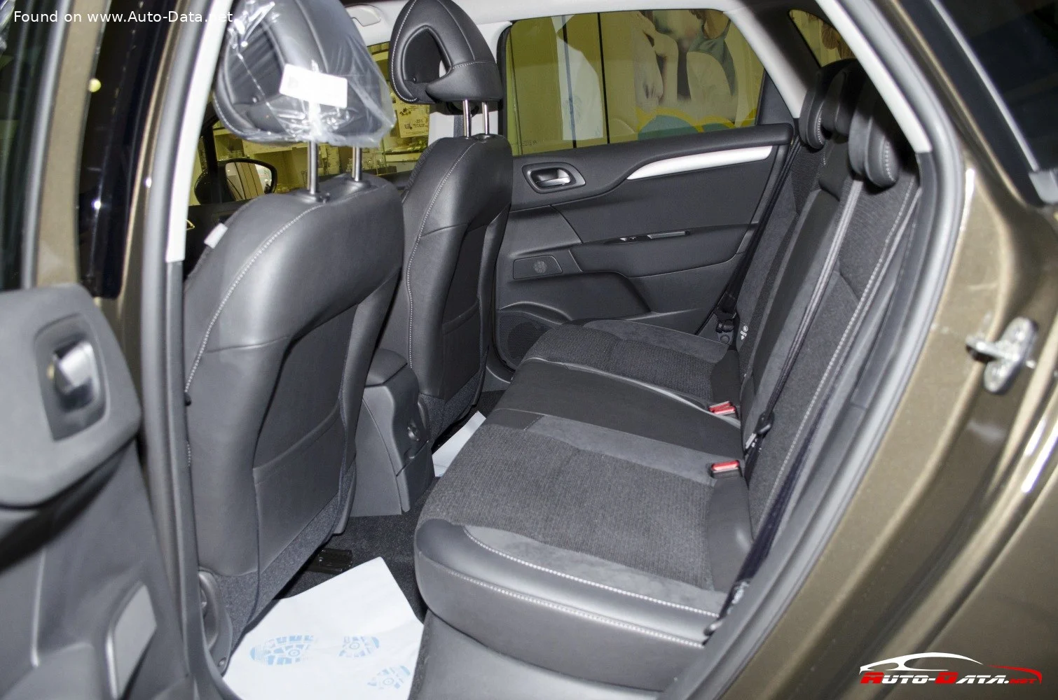 Citroen C4 1.2 PureTech (130 Hp)2014 - 2015 thumbnail 14