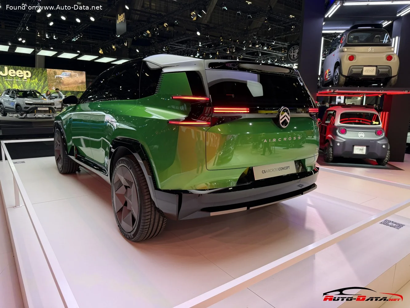 Citroen C5 Aircross Citroen C5 Aircross concept thumbnail 16