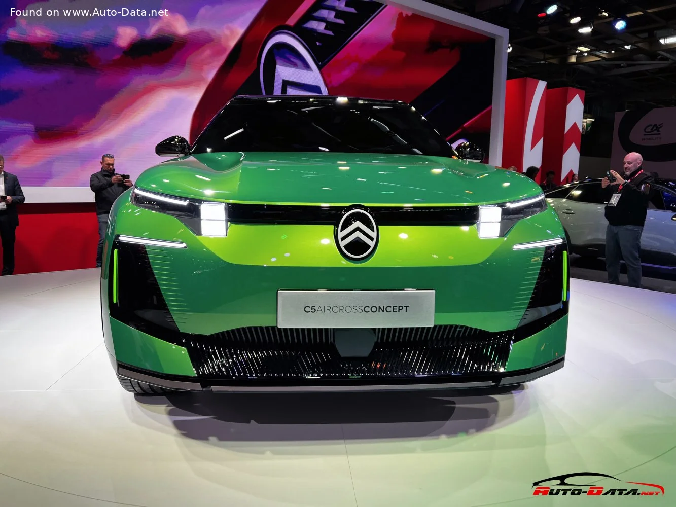 Citroen C5 Aircross Citroen C5 Aircross concept thumbnail 3