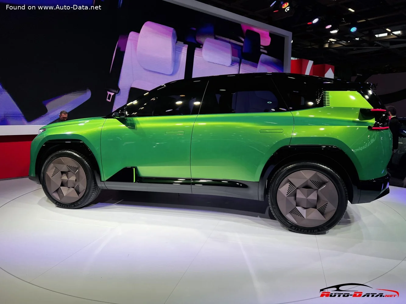 Citroen C5 Aircross Citroen C5 Aircross concept thumbnail 5