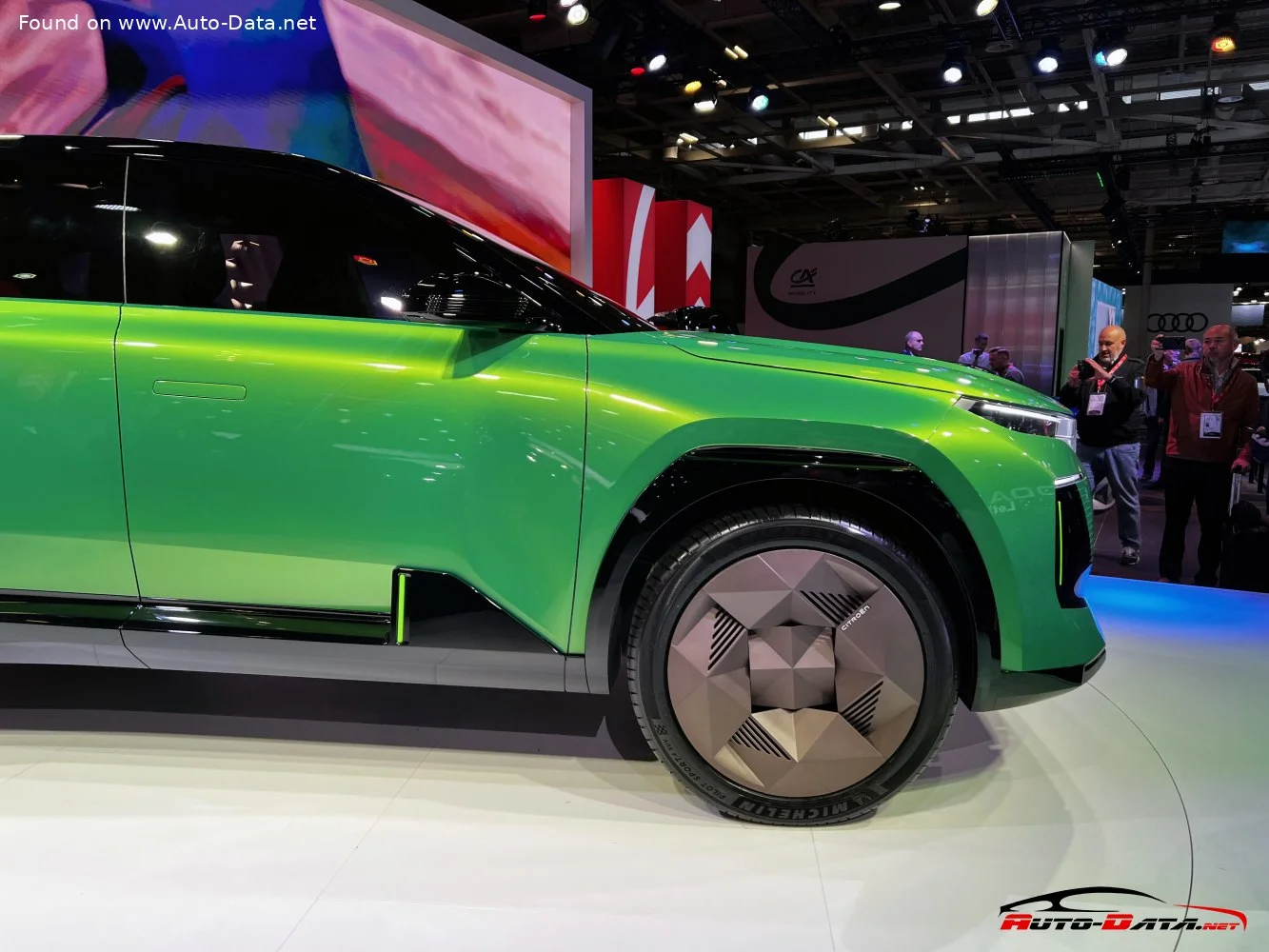 Citroen C5 Aircross Citroen C5 Aircross concept thumbnail 9