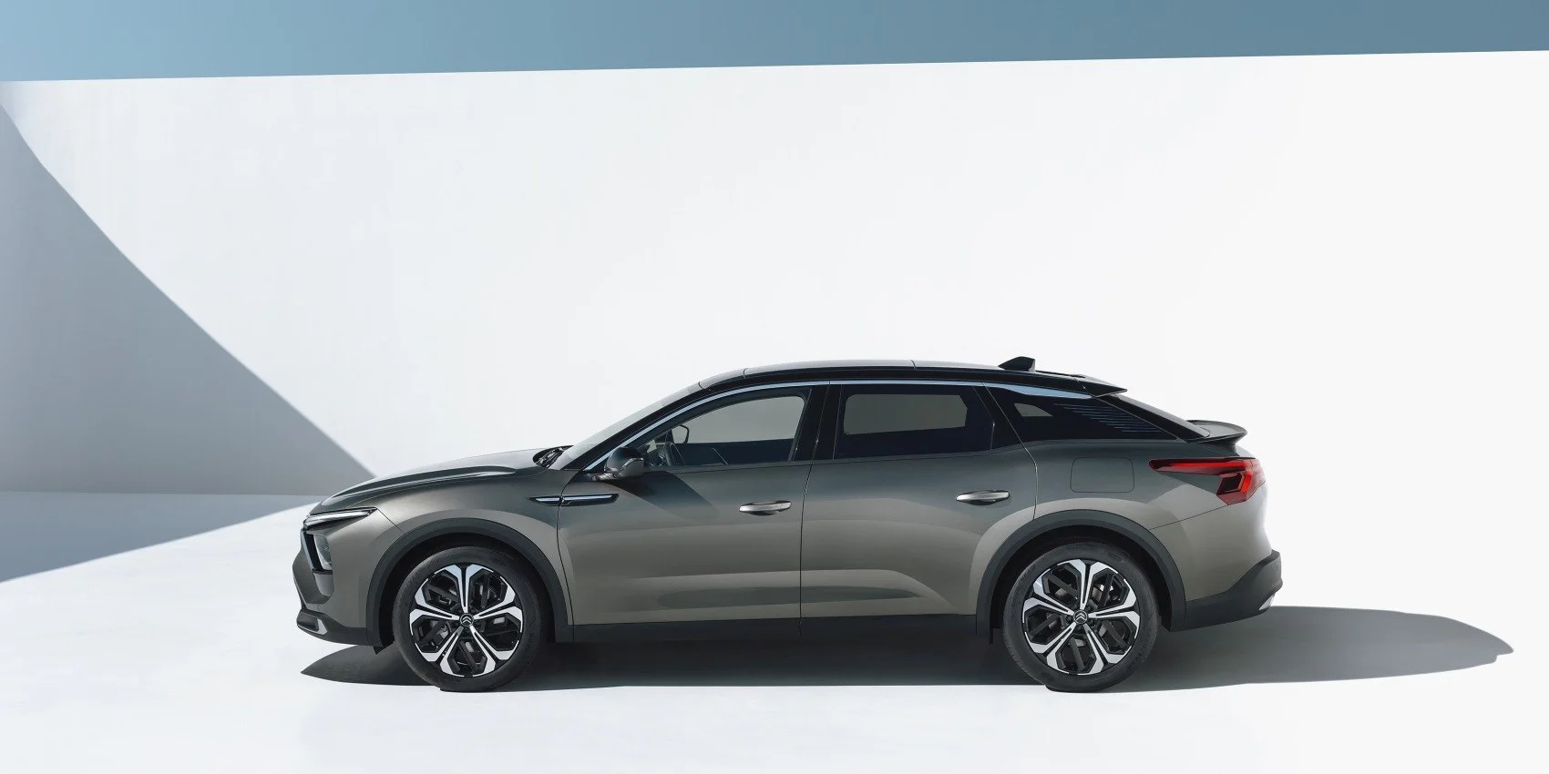 Citroen C5 X 1.2 (136 Hp) Mild Hybrid e-DSC2024 - 2025 thumbnail 14