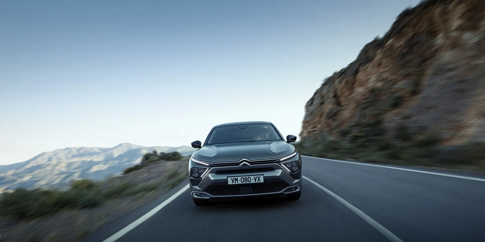 Citroen C5 X 1.2 (136 Hp) Mild Hybrid e-DSC2024 - 2025 thumbnail 4