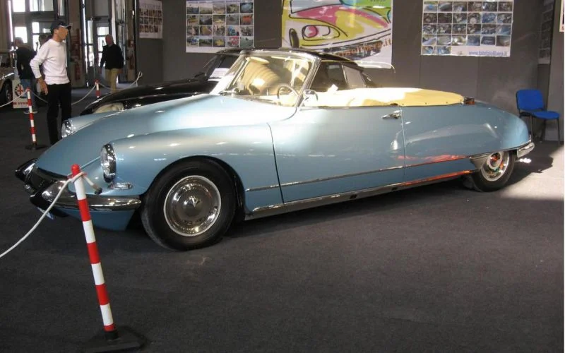 Citroen DS 19 (78 Hp)1960 - 1961 thumbnail 3