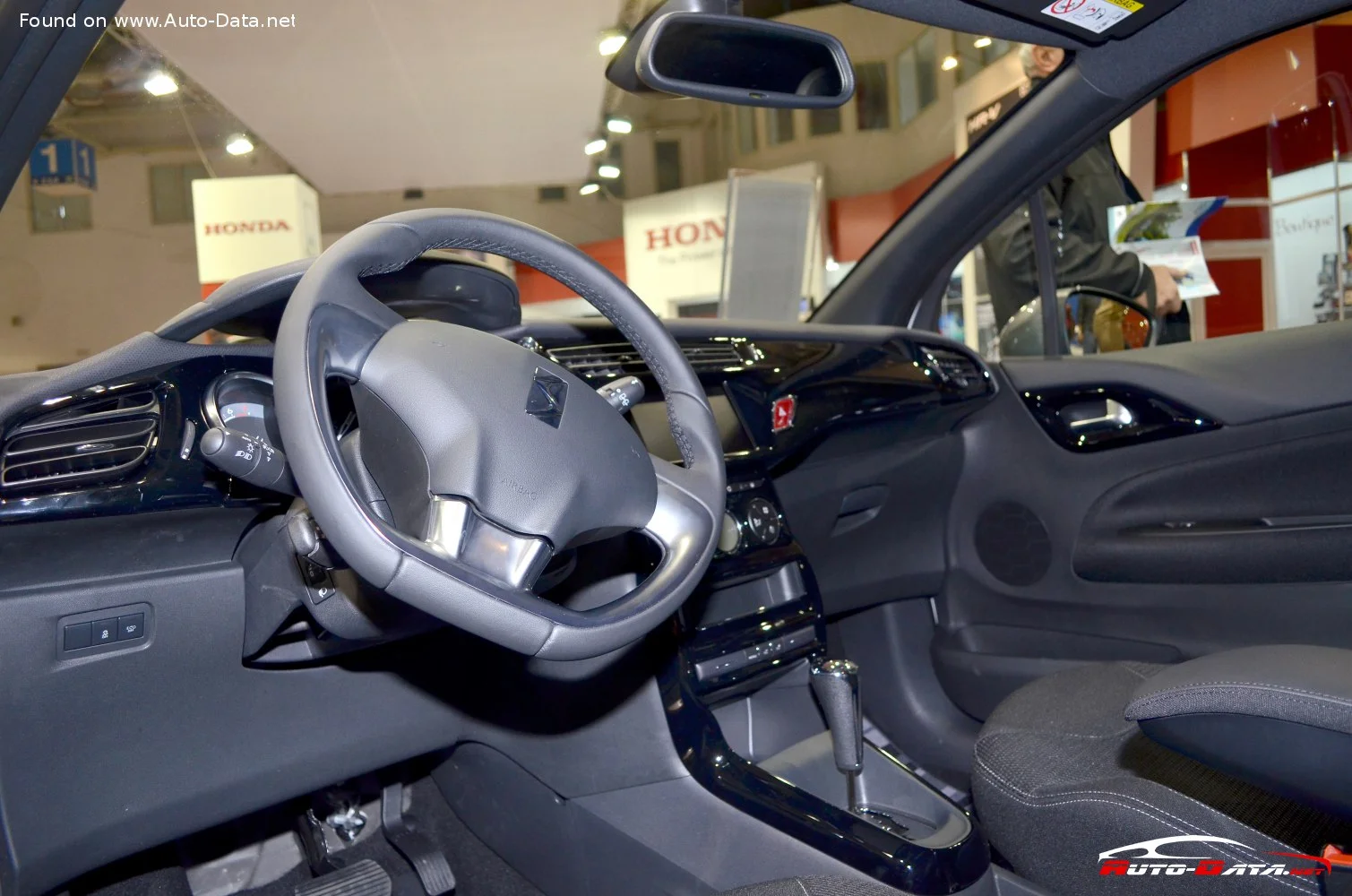 Citroen DS3 1.2 PureTech (110 Hp) S&S2014 - 2015 thumbnail 14