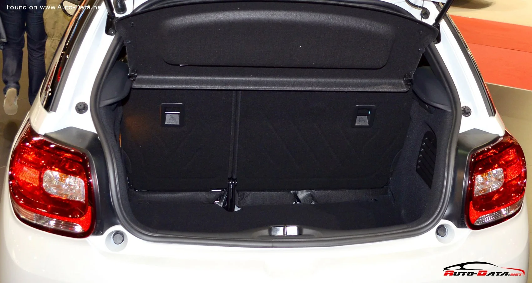 Citroen DS3 1.2 PureTech (110 Hp) S&S2014 - 2015 thumbnail 15