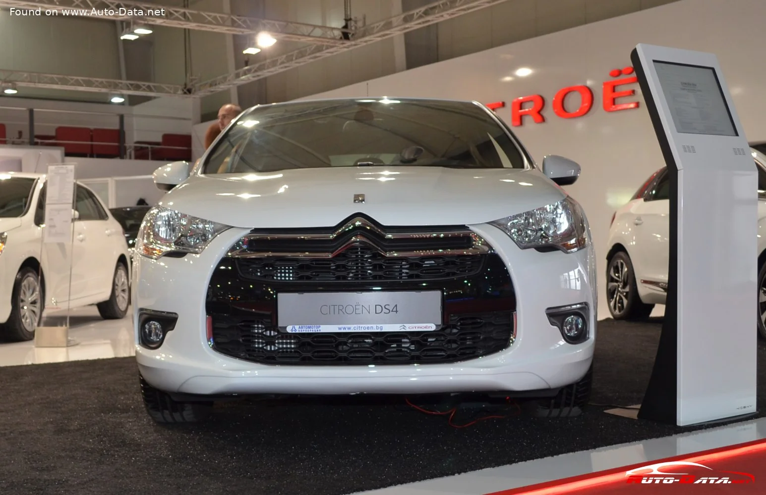 Citroen DS4 1.2 PureTech (130 Hp) Stop&Start2014 - 2015 thumbnail 3