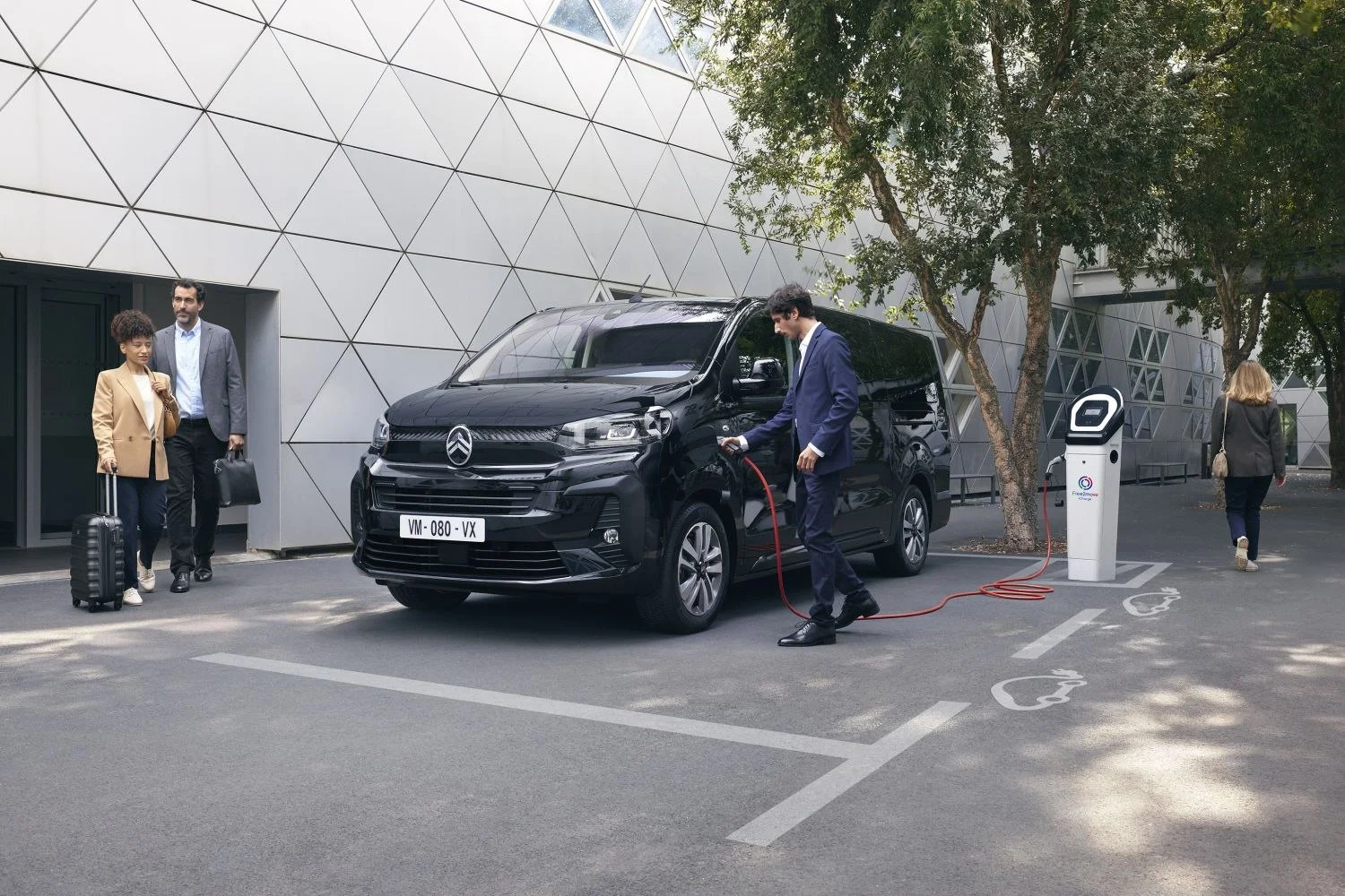 Citroen SpaceTourer 2.0 BlueHDi (177 Hp) Automatic2024 - thumbnail 4