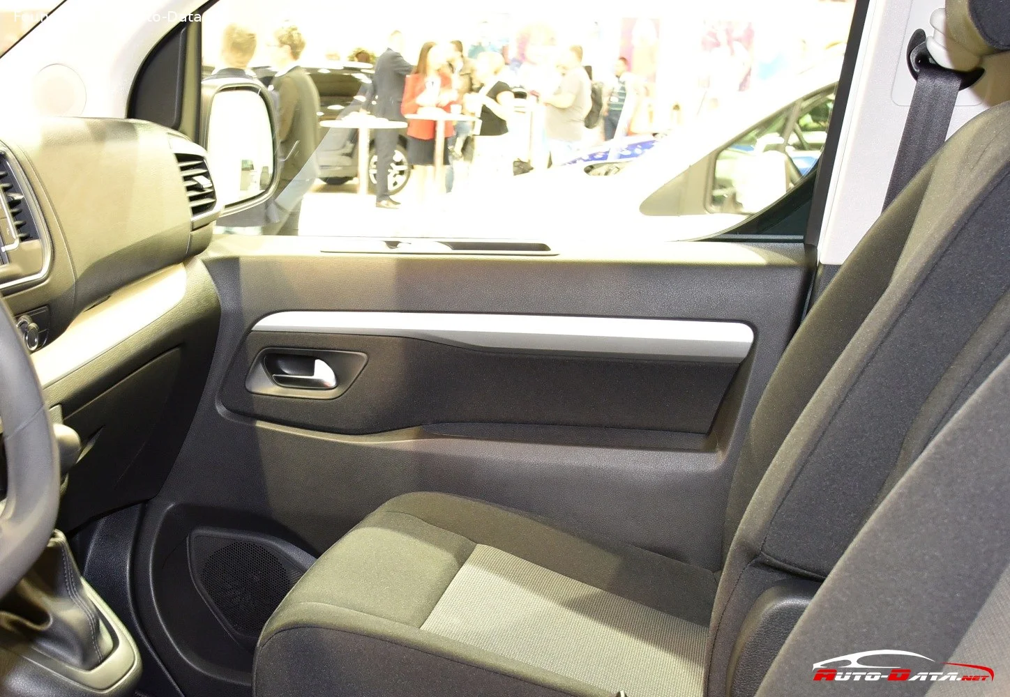 Citroen SpaceTourer 1.5 BlueHDi (120 Hp)2018 - 2021 thumbnail 6