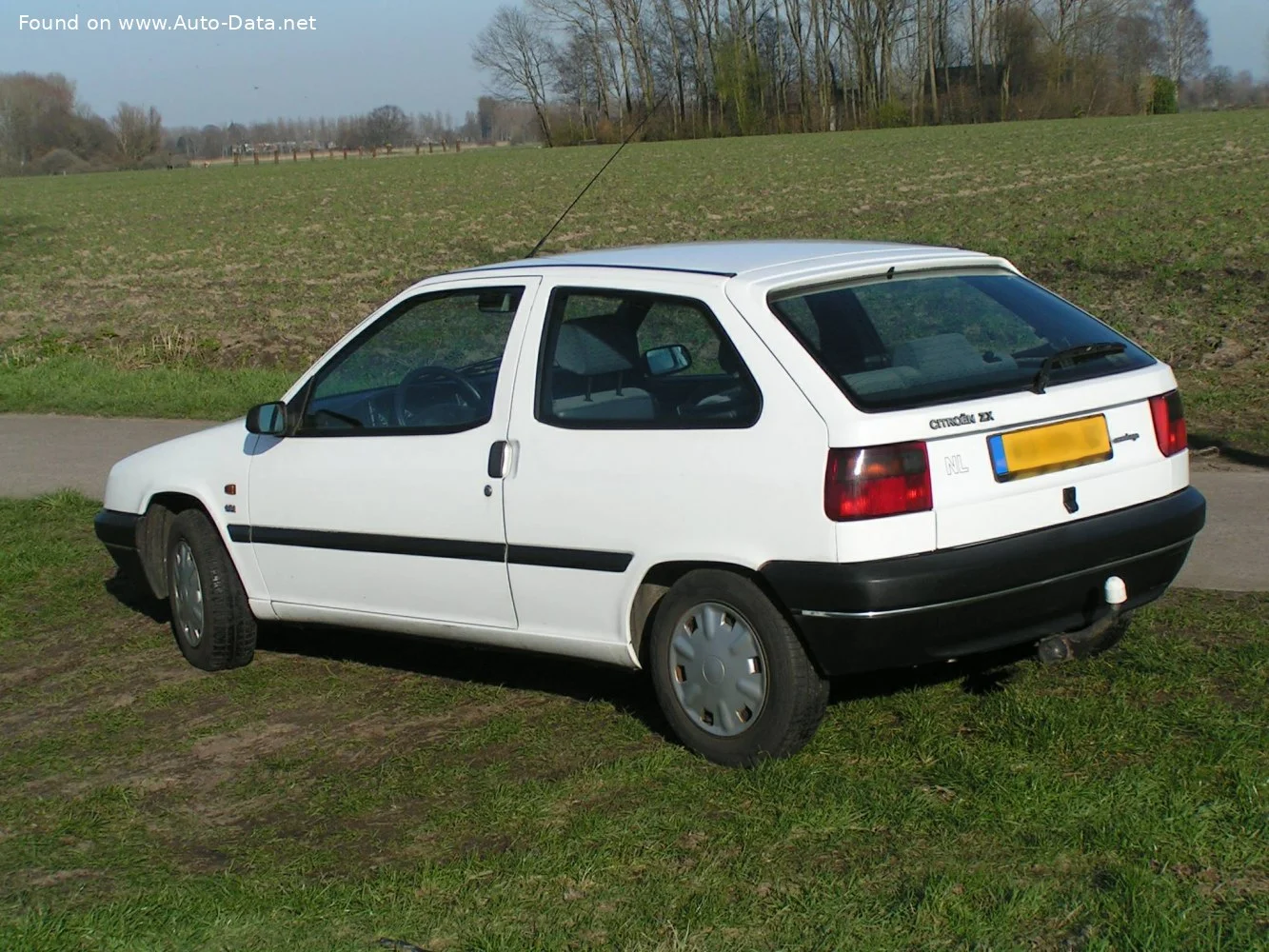 Citroen ZX 1.1 i (60 Hp)1994 - 1997 thumbnail 2