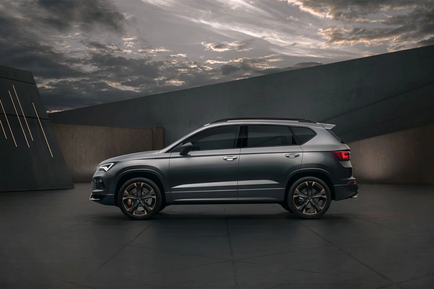 Cupra Ateca 1.5 TSI (150 Hp) DSG2023 - thumbnail 4