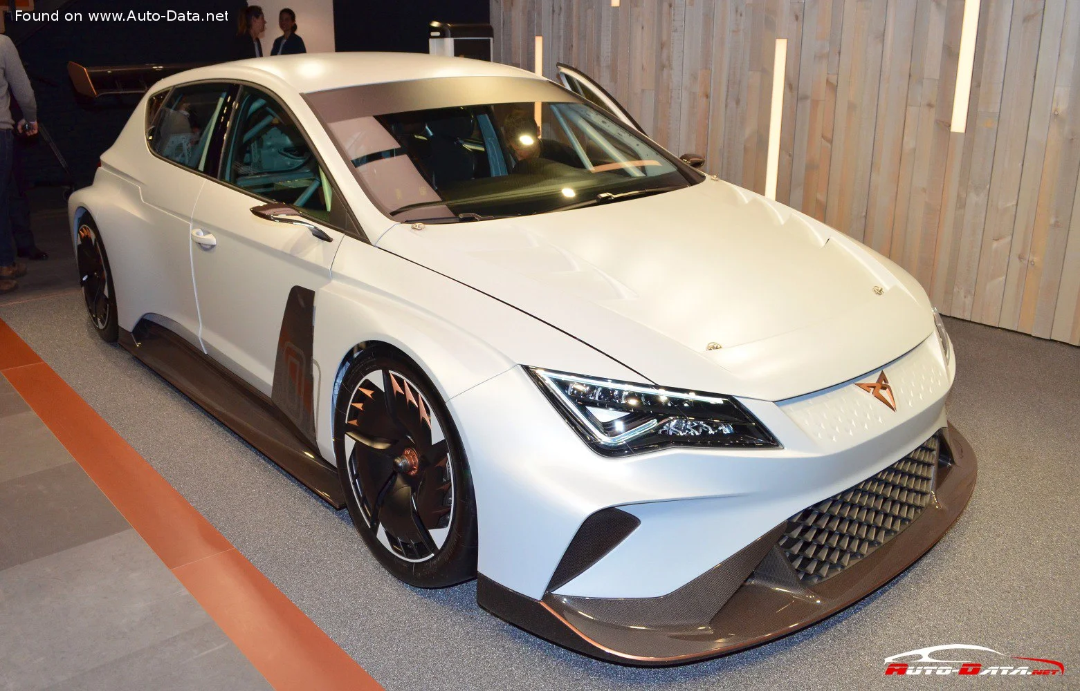 Cupra E-Racer 65.6 kWh (680 Hp)2020 - - 1
