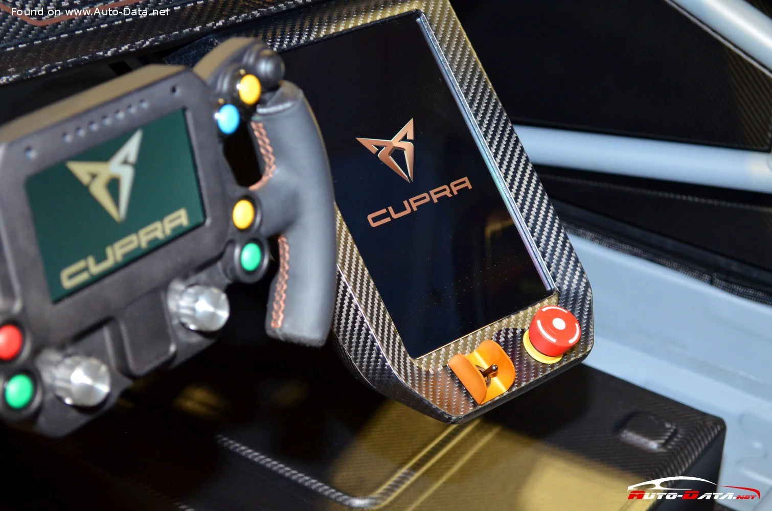 Cupra E-Racer 65.6 kWh (680 Hp)2020 - thumbnail 15