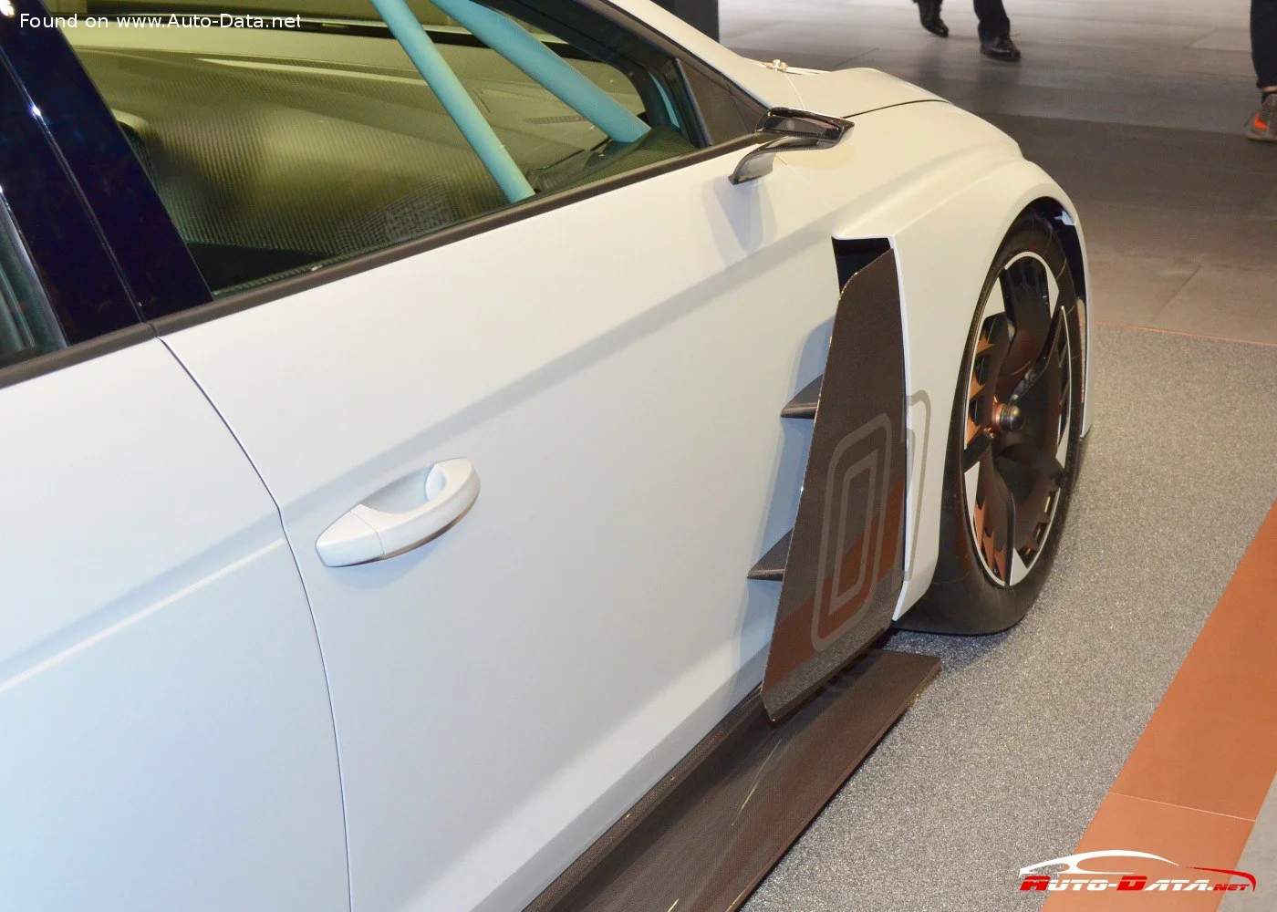 Cupra E-Racer 65.6 kWh (680 Hp)2020 - thumbnail 8