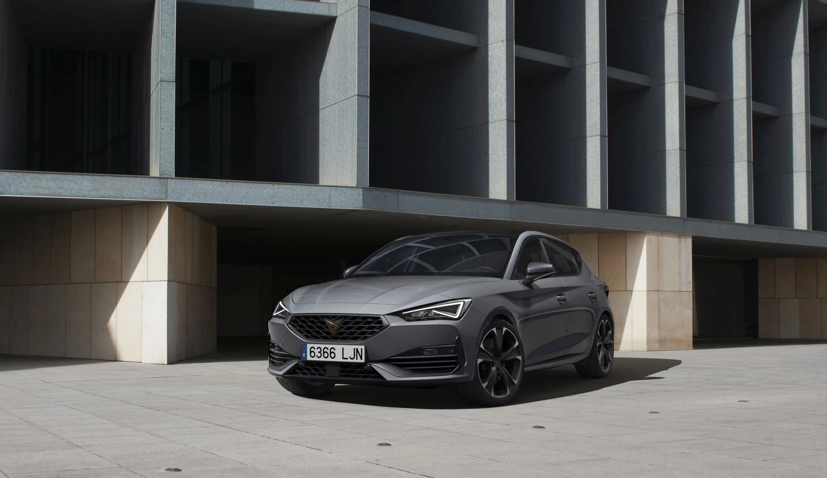 Cupra Leon 1.4 TSI (204 Hp) e-Hybrid DSG2021 - 2024 thumbnail 3