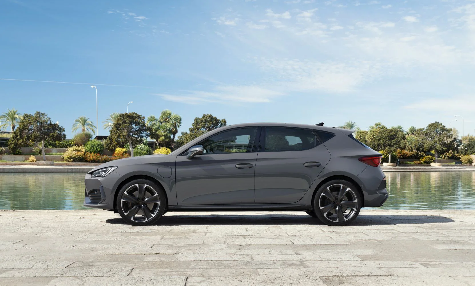 Cupra Leon 1.4 TSI (204 Hp) e-Hybrid DSG2021 - 2024 thumbnail 6